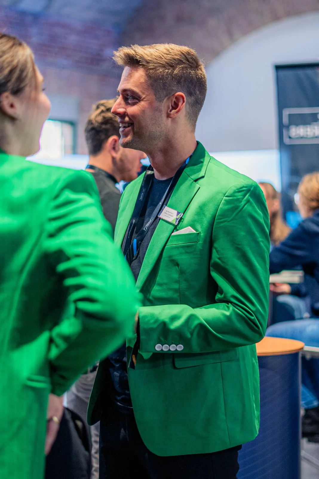 Networking-Gespräch am Stand